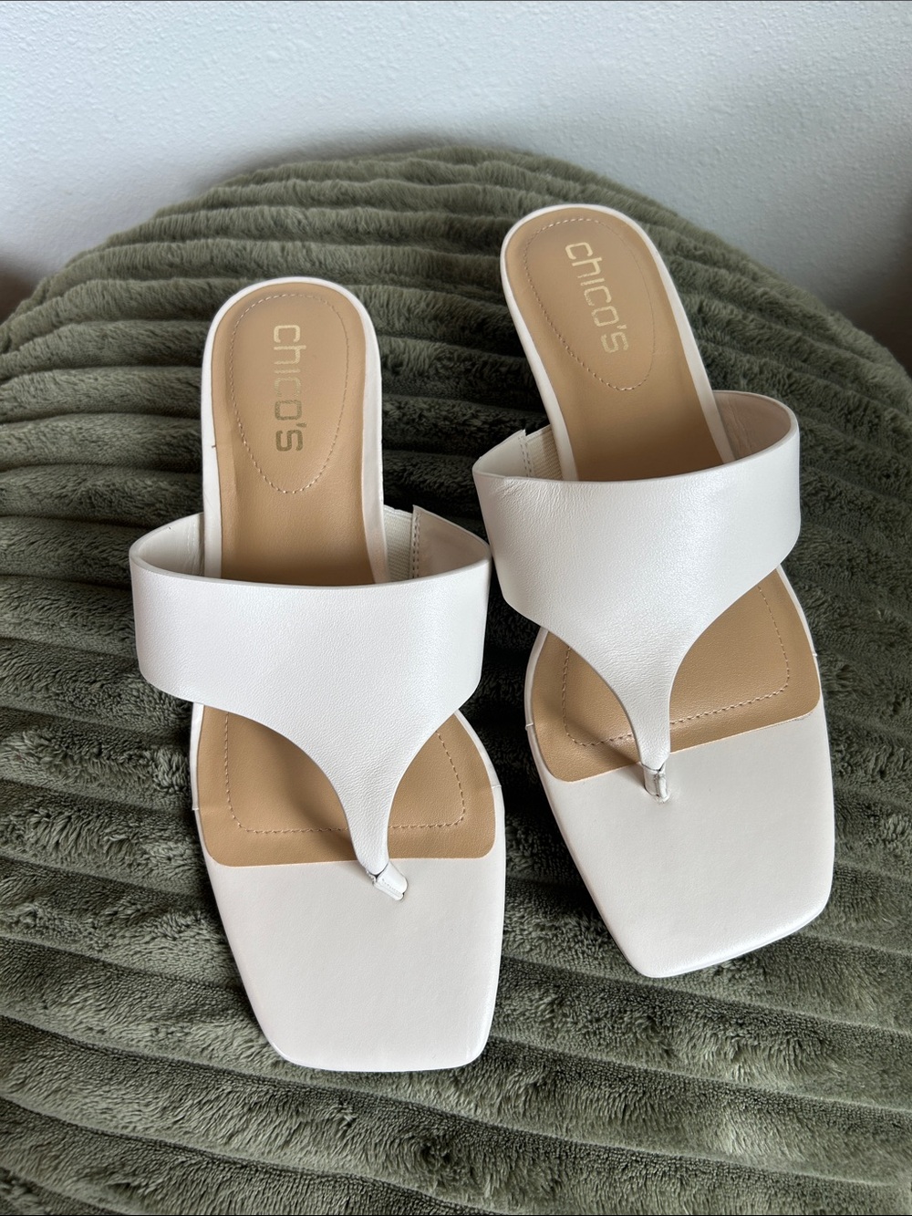 Chico's White Leather T-Strap Slide Sandals- womens 8.5 - square toe